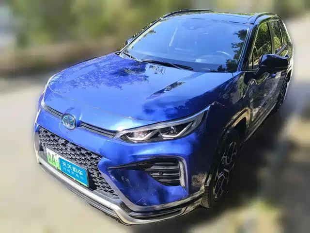 Toyota Wildlander New Energy 2021 High Performance Edition 2.5L 4WD Turbo Edition — фото 1