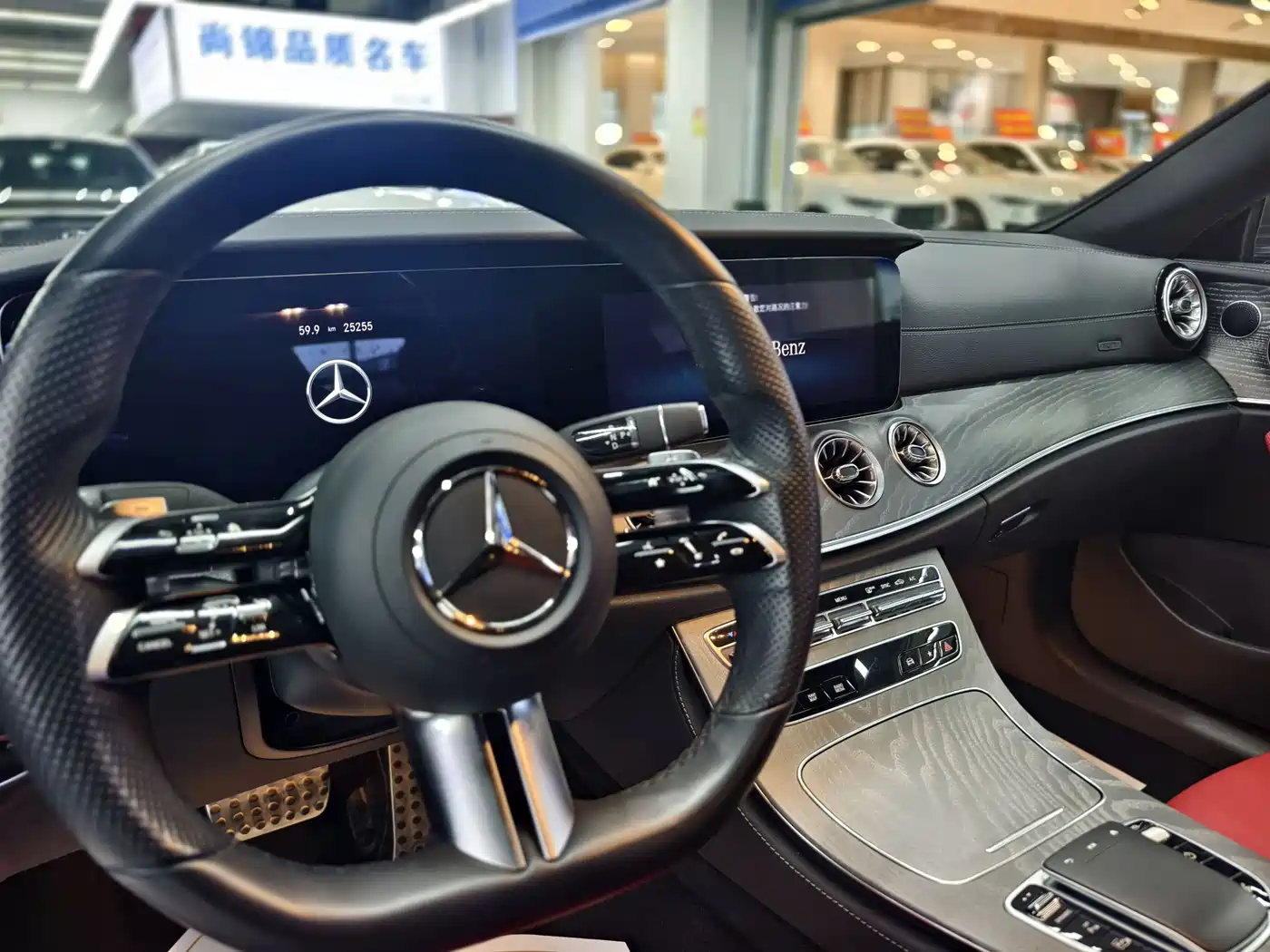 MERCEDES-BENZ E CLASS