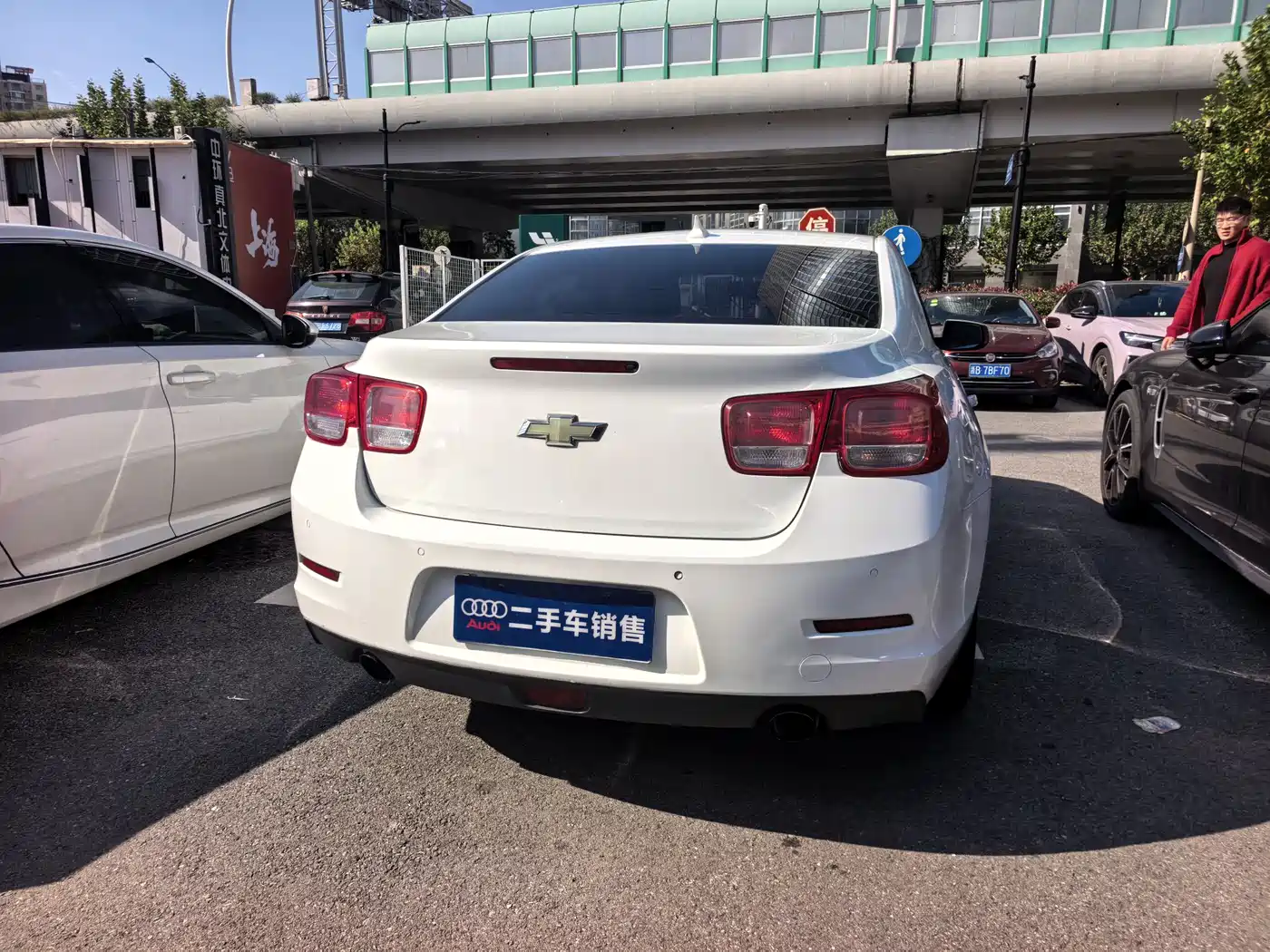 Chevrolet Malibu 2013 2.0L Automatic Luxury Edition фото 5