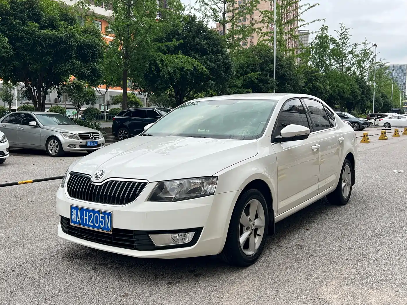 Škoda Octavia 2015 1.6L Automatic逸杰版