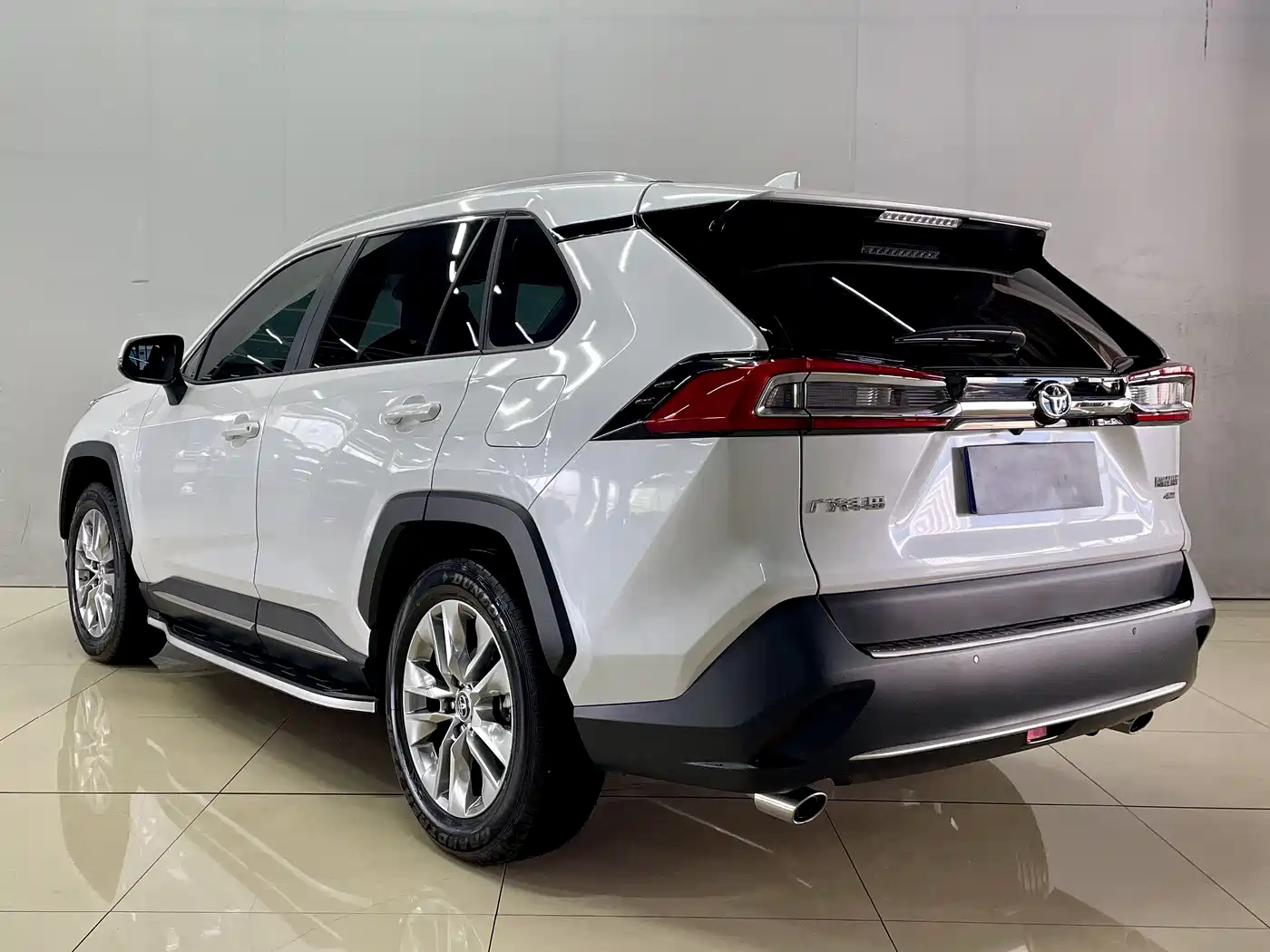 Toyota Wildlander 2022 2.0L CVT AWD Luxury PLUS Edition фото 8