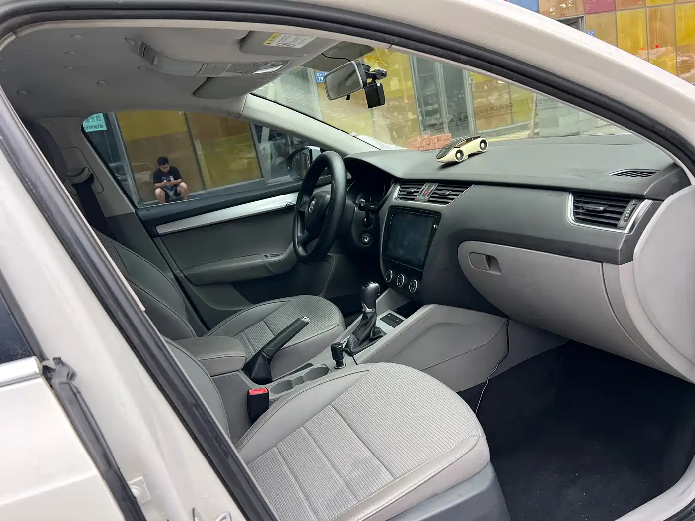 Škoda Octavia 2015 1.6L Automatic逸杰版 фото 16