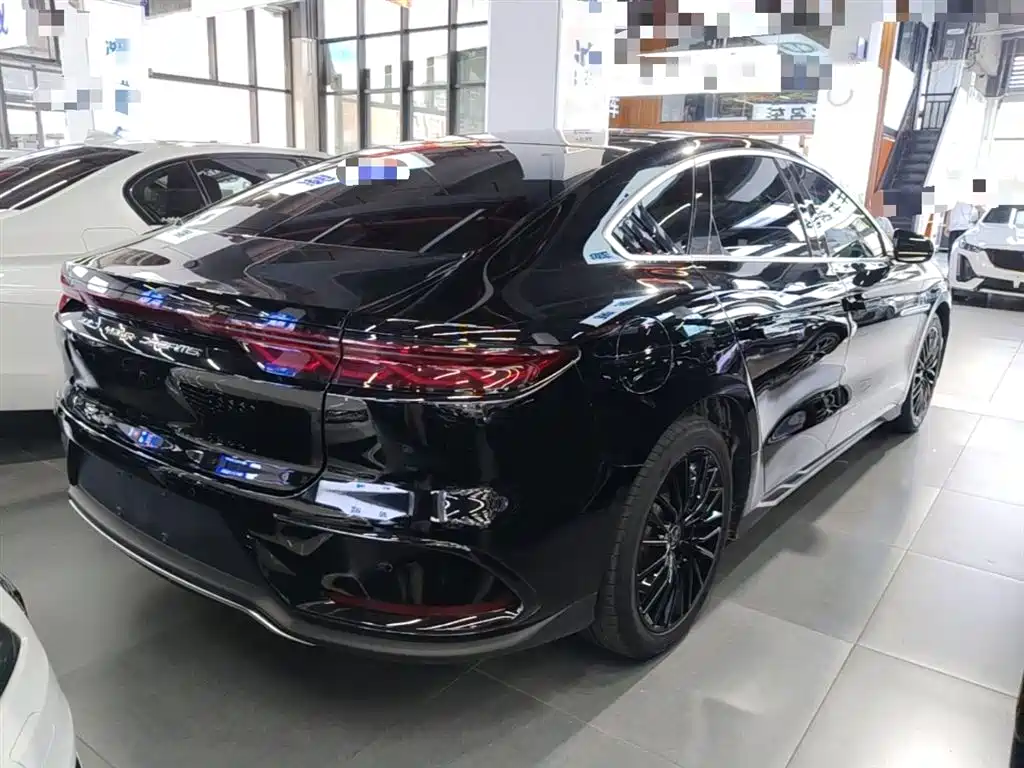 BYD Han 2024 DM-i Glory Edition 121KM Honor фото 7