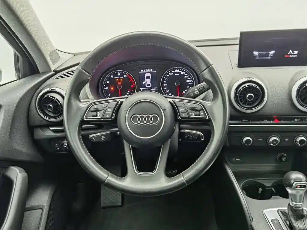 Фото 11 - Audi A3