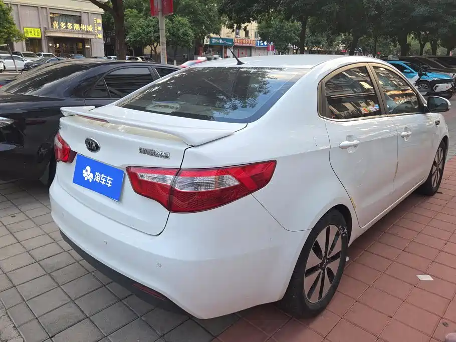 Kia K2 2012 2011 Sedan 1.6L AT Premium