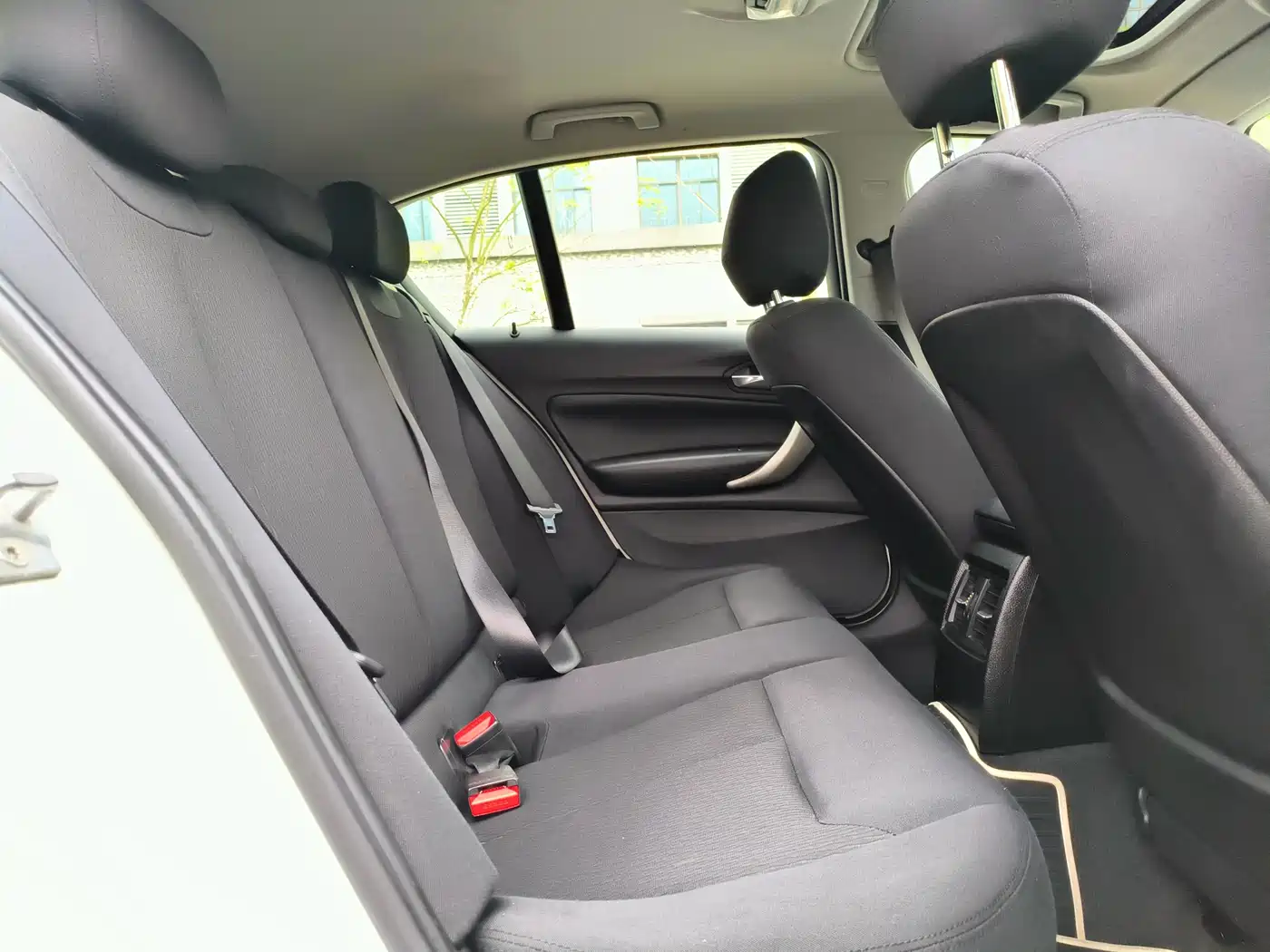 BMW 1 Series (Import) 2013 Facelift 118i Leading Model фото 9