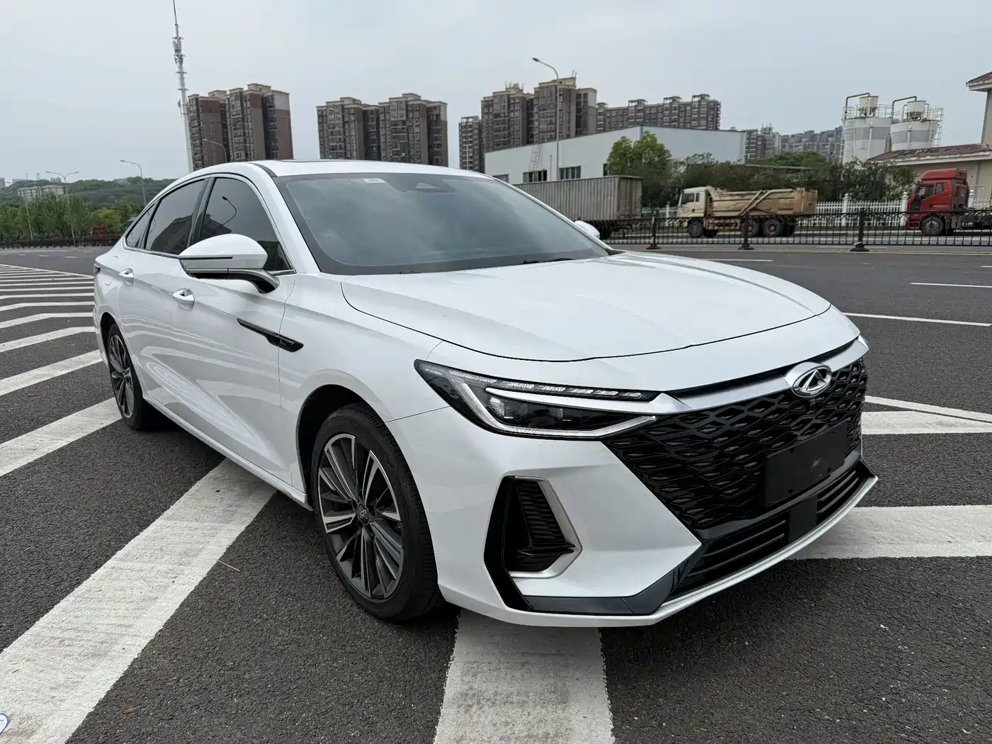 CHERY ARRIZO 8