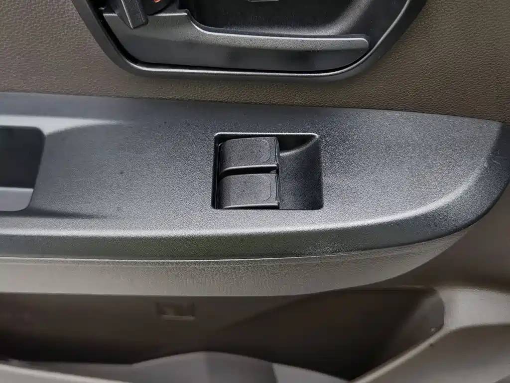 Wuling Motors Wuling Hongguang V 2023 2022 1.5L Dynamic Luxury Edition Hydraulic Power Steering LAR
