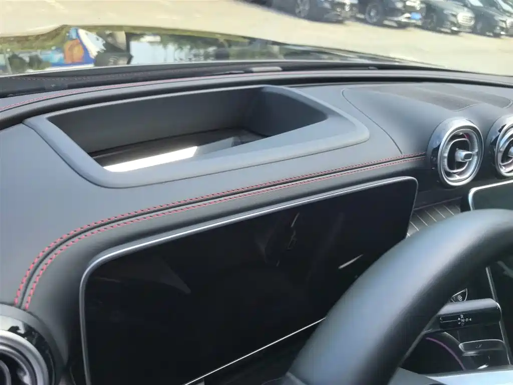 Mercedes-Benz GLC AMG 2025 AMG GLC 43 4MATIC фото 18