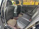 Photo 10 - Volkswagen Magotan