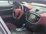 Photo 13 - Maserati Ghibli