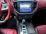 Photo 16 - Maserati Ghibli