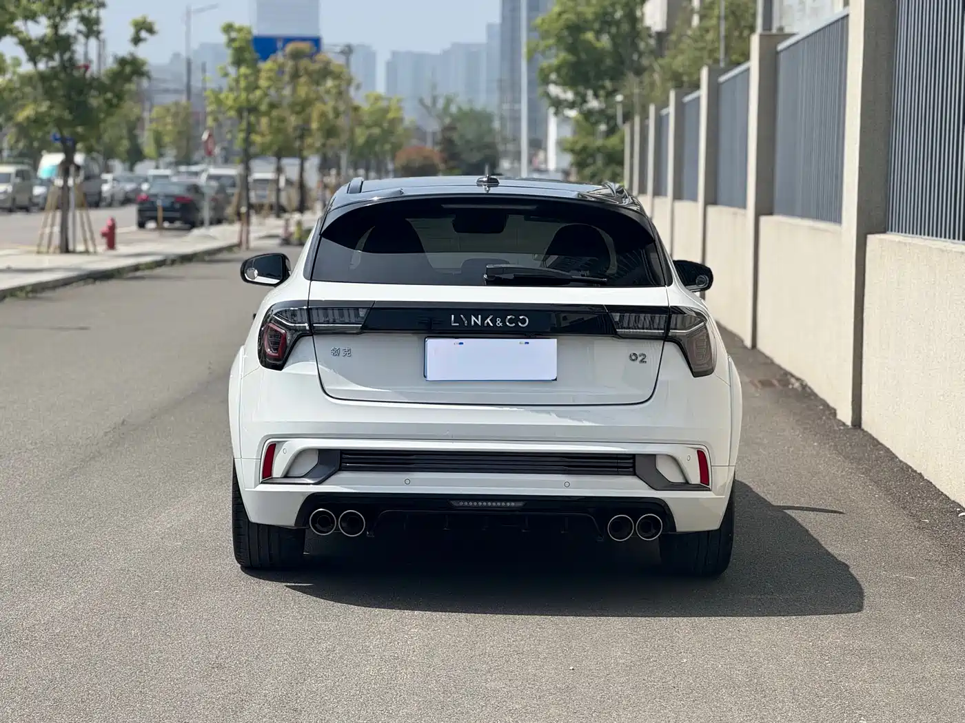 Lynk & Co 02 Hatchback 2022 2.0TD Pro фото 9