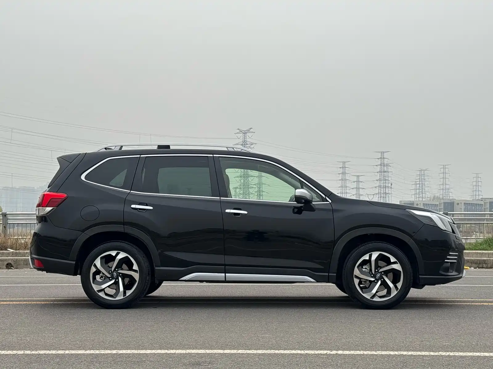 Photo 4 - Subaru Forester