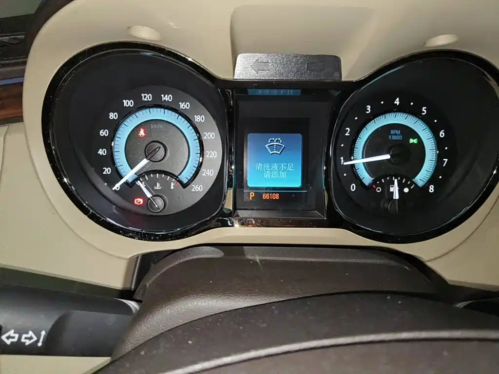 Buick LaCrosse 2011 2011 2.4L SIDI Luxury Edition