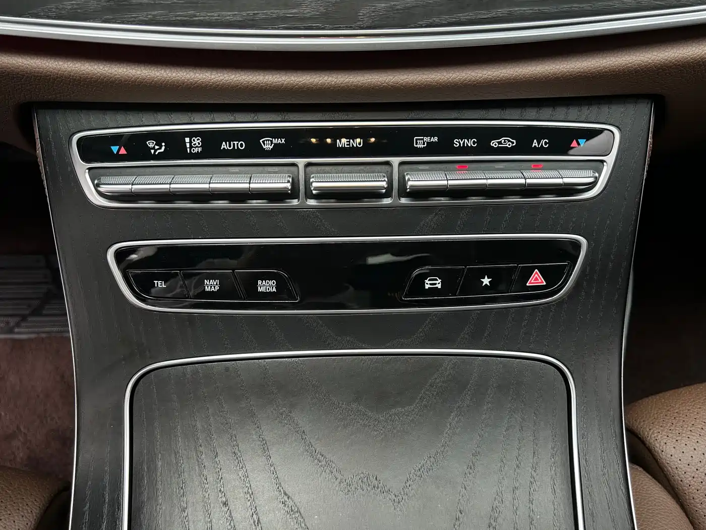 Mercedes-Benz E-Class 2023 Facelift E 260 L Sport фото 14