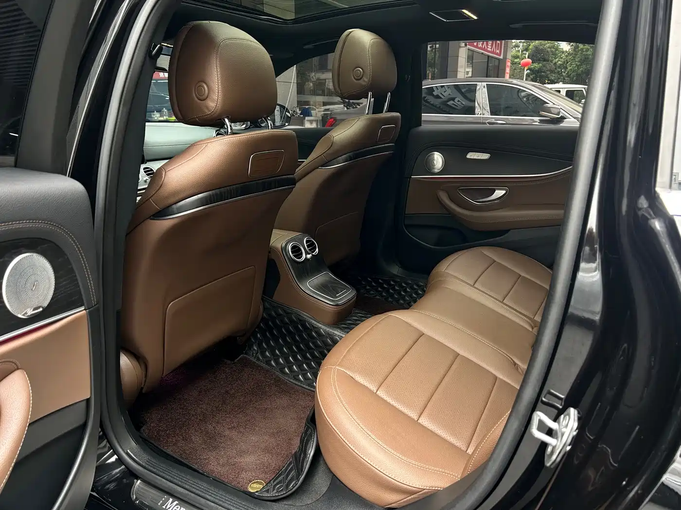 Mercedes-Benz E-Class 2023 Facelift E 260 L Sport фото 28