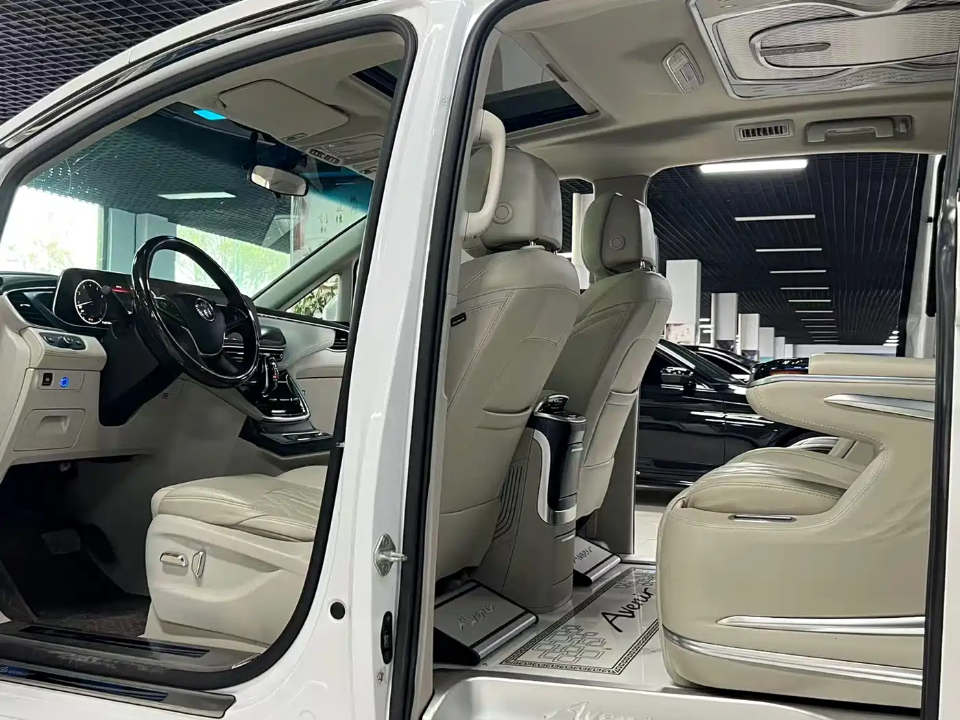 Buick GL8 2020 Model ES Landglory 653T Comfort фото 16