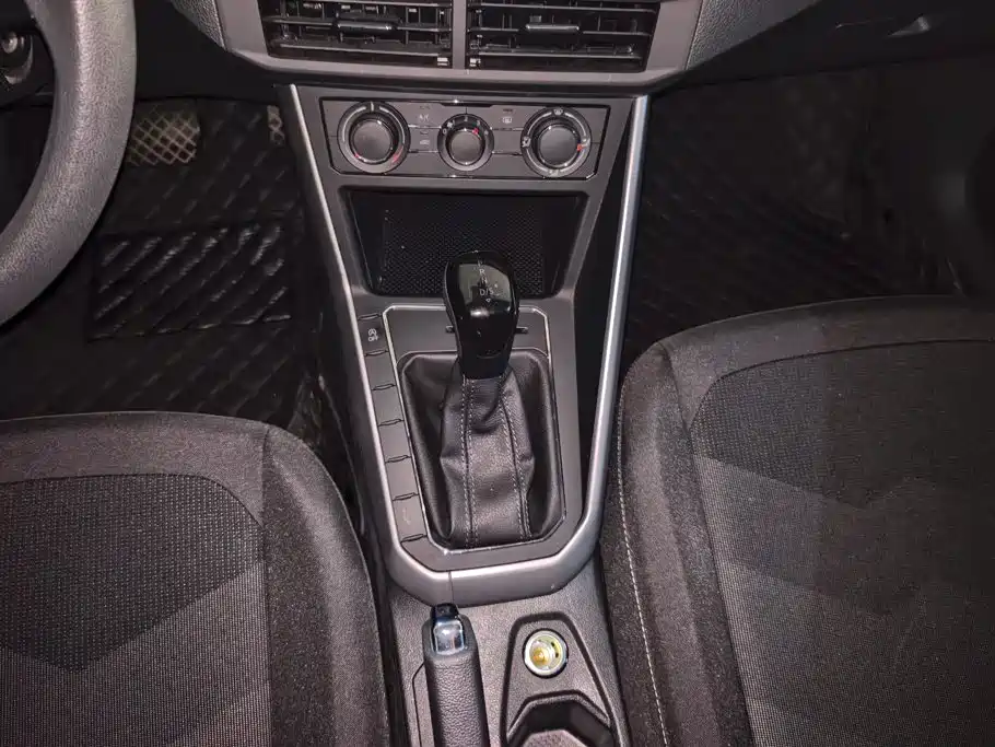 Volkswagen Polo 2024 2023 Facelift Plus 1.5L Auto Joyful Living Edition
