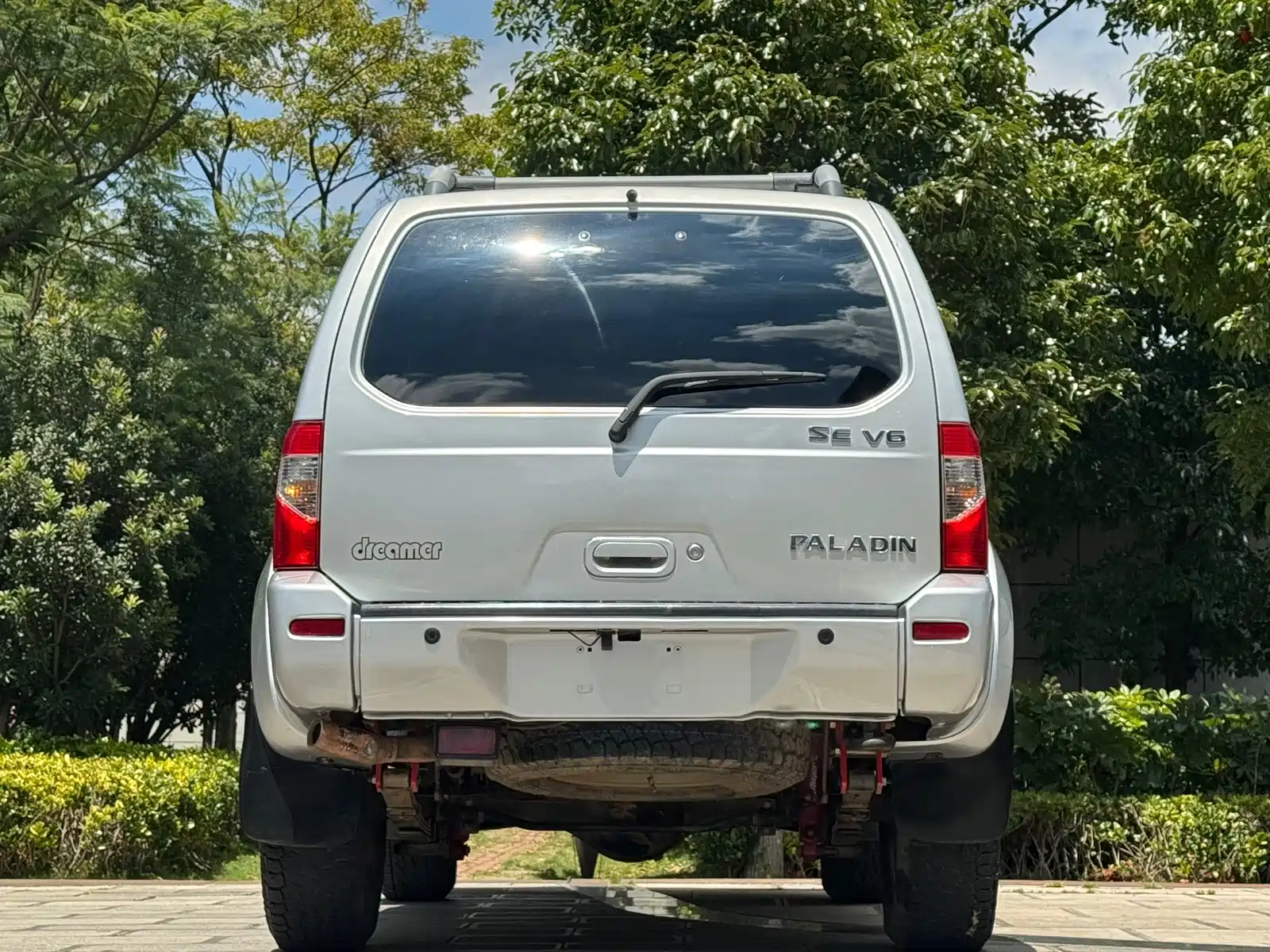 صورة 19 - Nissan Paladin