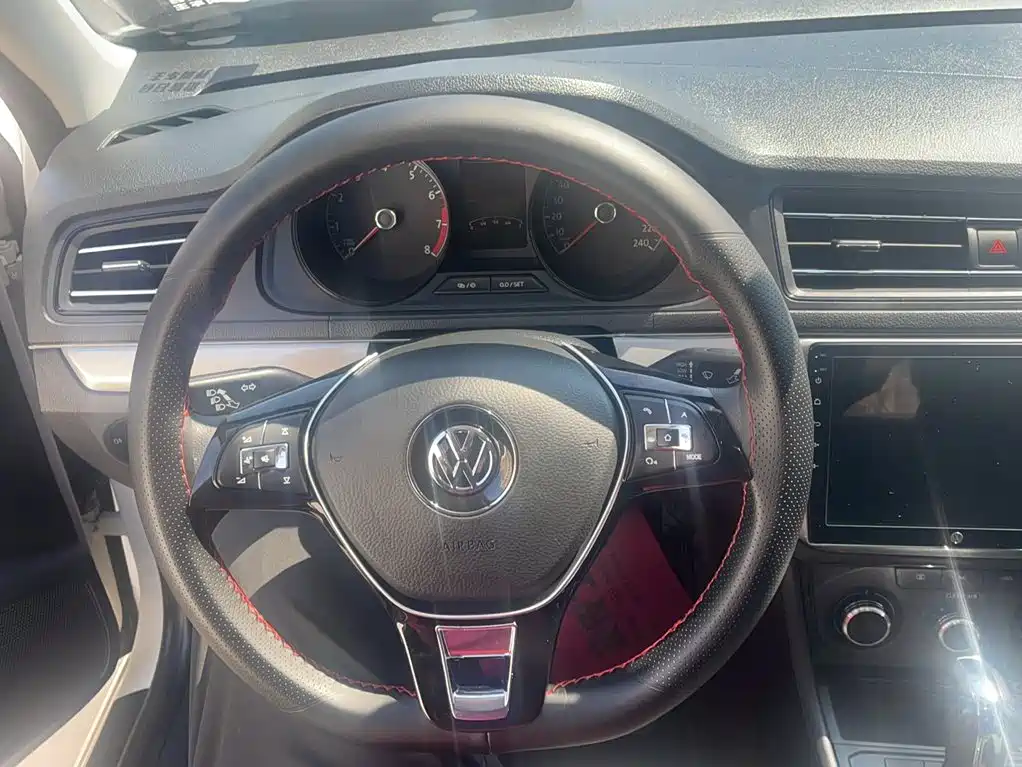 Volkswagen Lavida, миниатюра 5