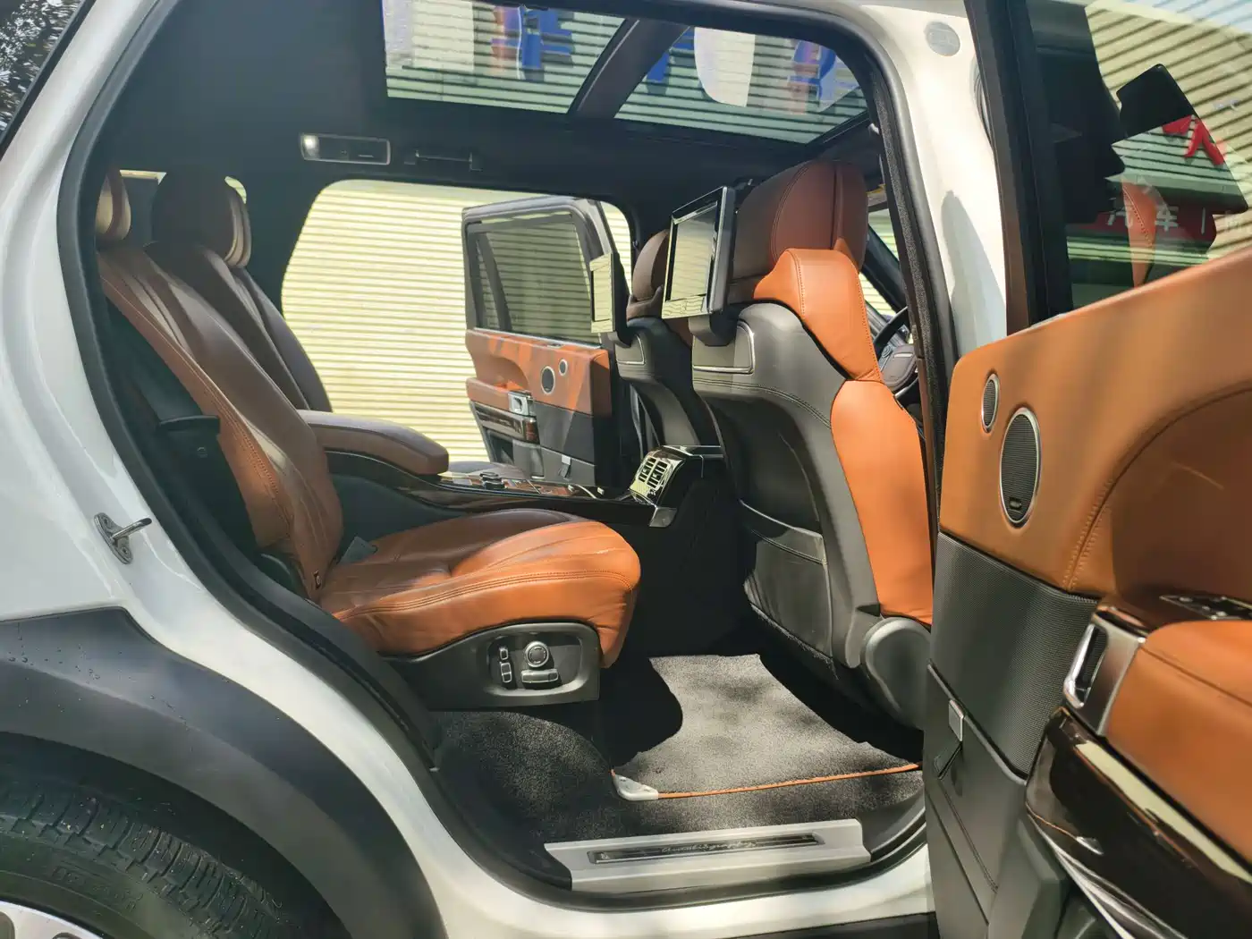 LAND ROVER RANGE ROVER