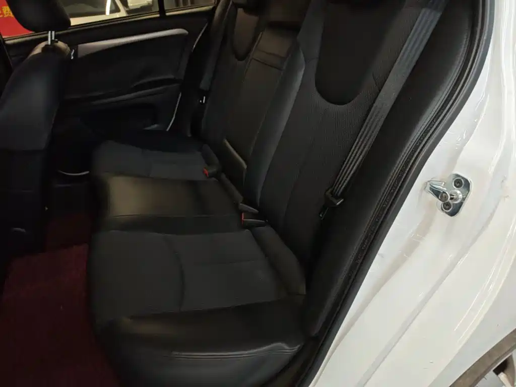 Roewe 350 2015 2014 1.5L Automatic Joy Edition
