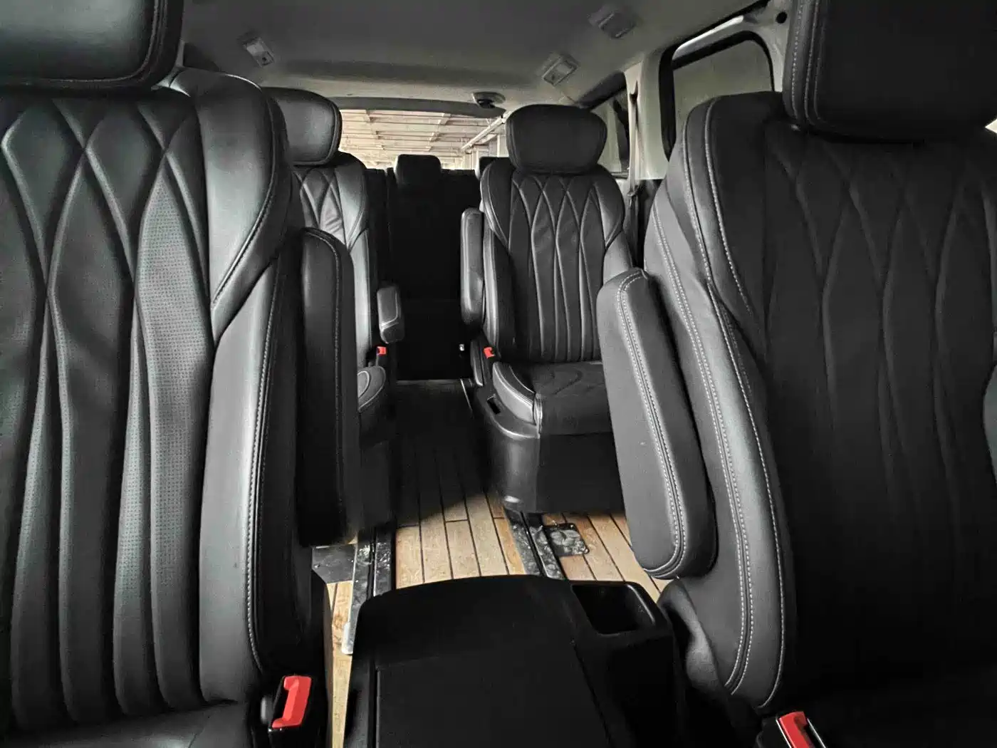 SAIC Maxus Maxus G20 2023 PLUS 2.0T Diesel Automatic Luxury Touring Edition фото 7