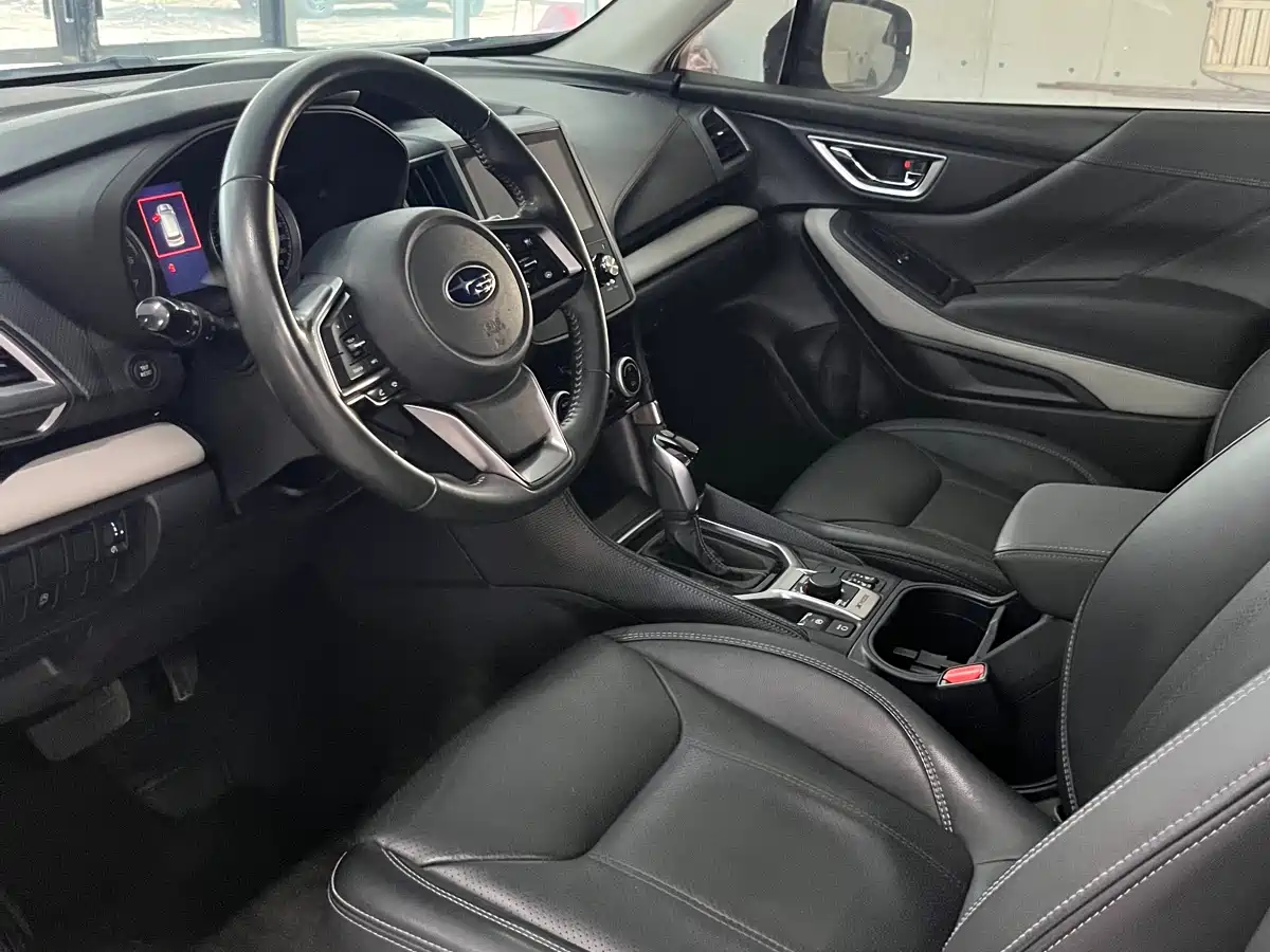 Subaru Forester 2022 2.0i AWD Luxury Edition with EyeSight фото 9