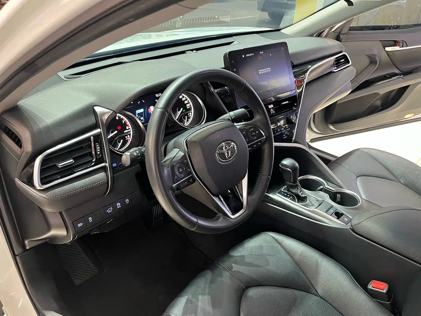 Toyota Camry 2021 2.0G Luxury Edition фото 8