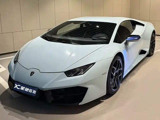 LAMBORGHINI HURACÁN