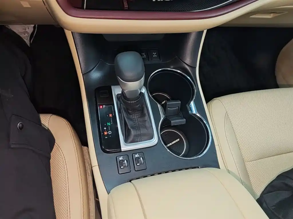 Toyota Highlander 2015 2.0T AWD Luxury Edition 7-seater фото 13