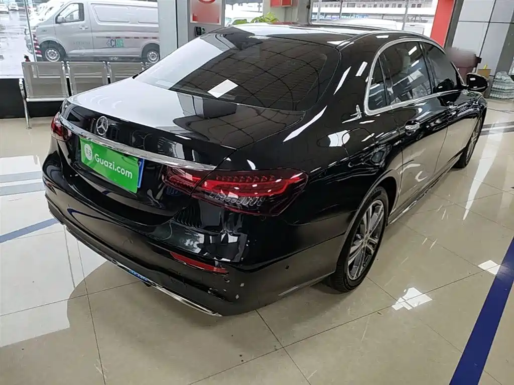 Mercedes-Benz E-Class 2022 E 260 L Sport фото 7