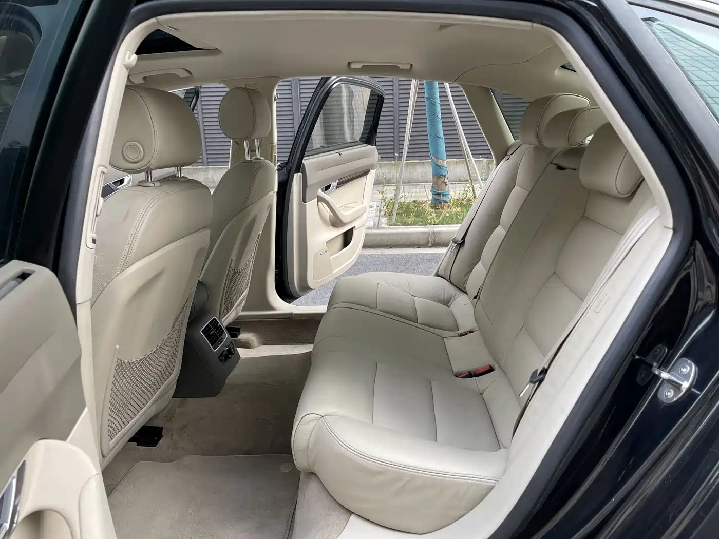 Audi A6L 2011 Model 2.4L Luxury фото 9
