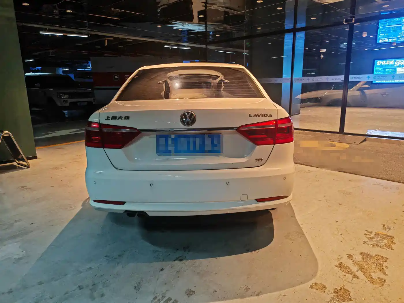 Фото 4 - Volkswagen Lavida