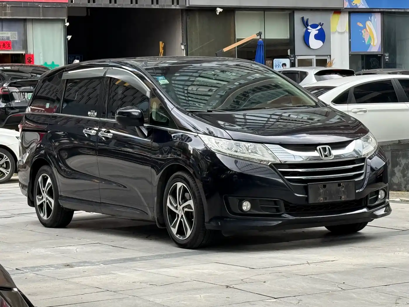 Honda Odyssey 2018 2.4L Luxury Edition фото 3