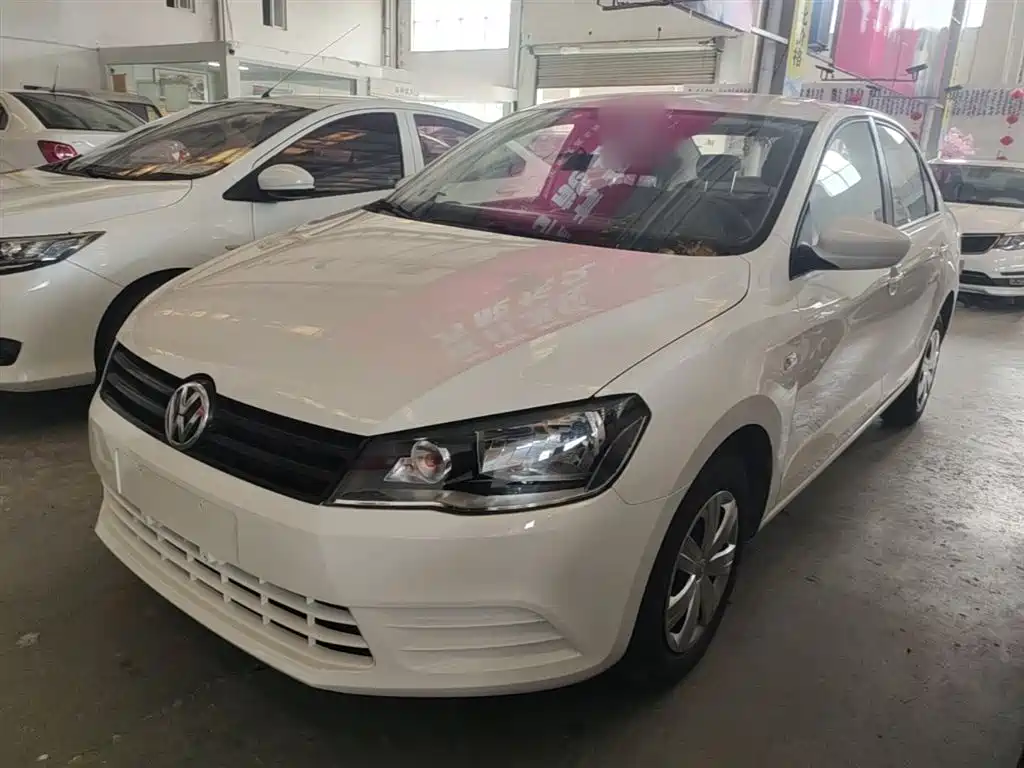 Volkswagen Jetta 2015 1.6L Manual Trend фото 2