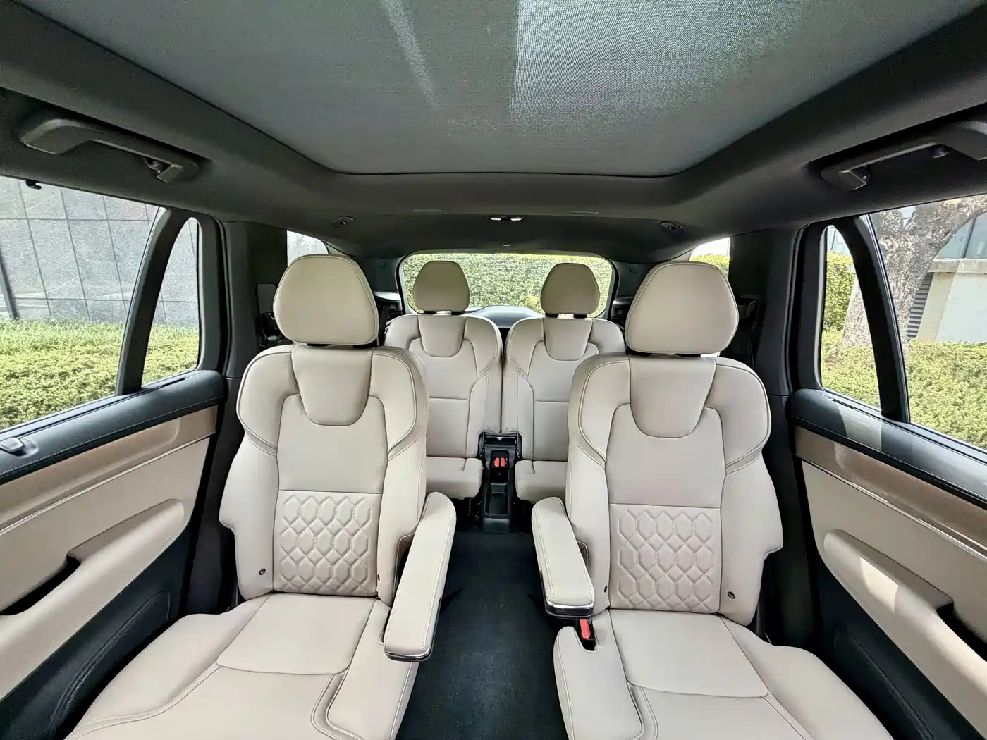 Volvo XC90 2025 2025 Facelift B6 Smart Elegance Luxury 6-seater