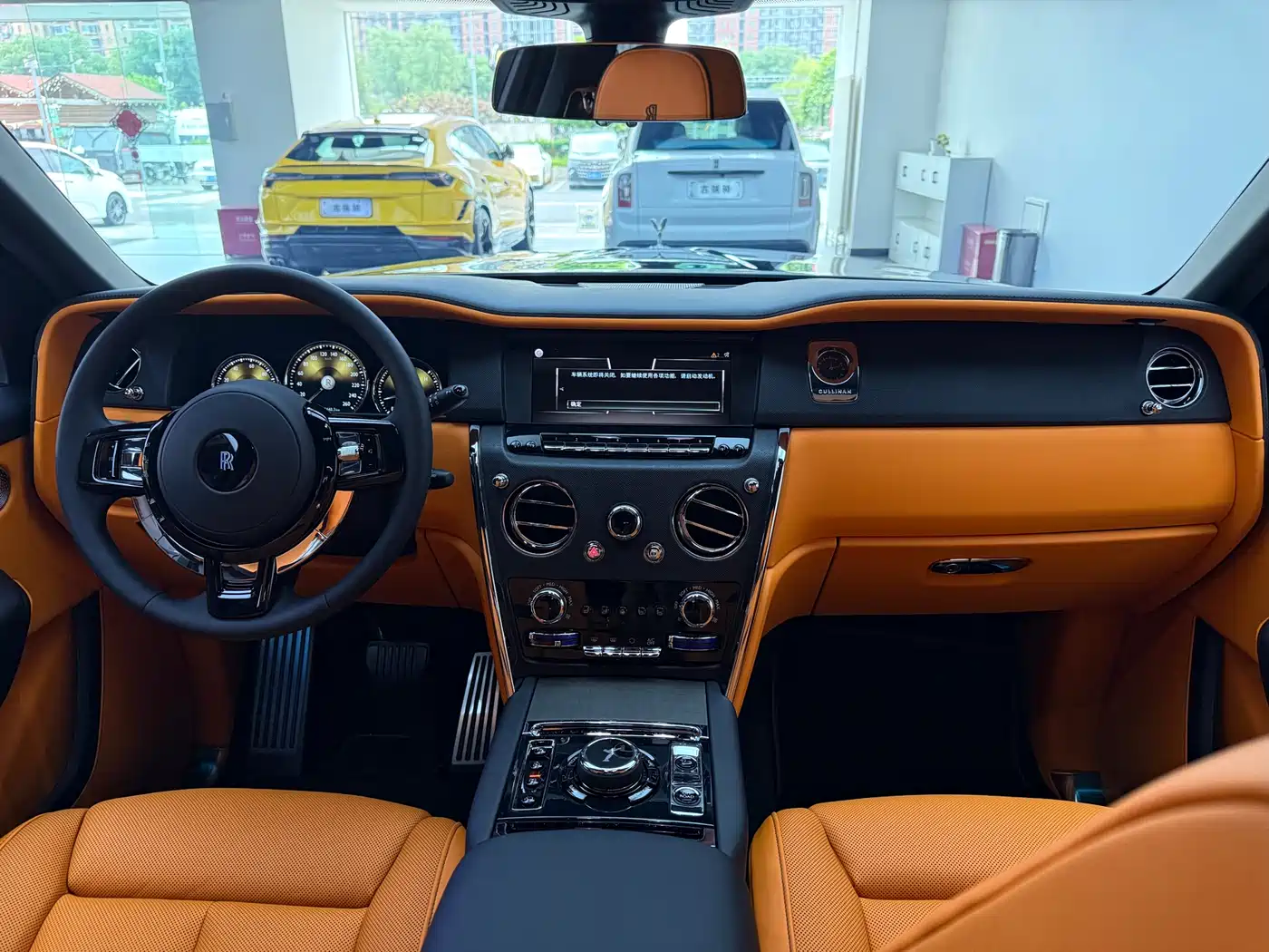 ROLLS-ROYCE CULLINAN