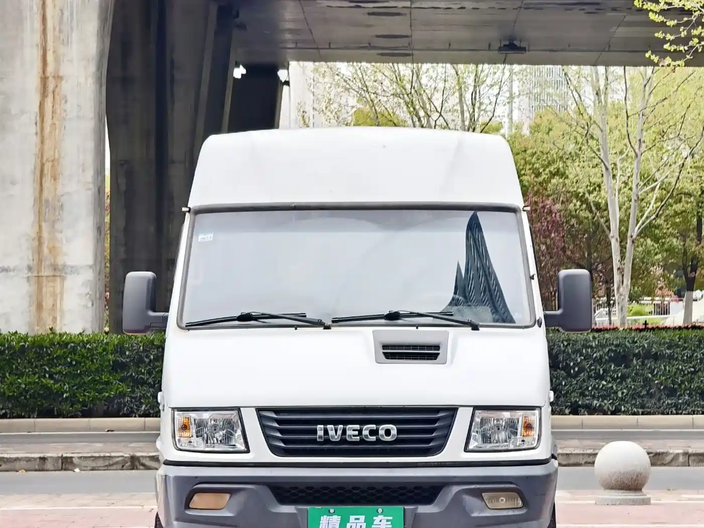 IVECO PROUD