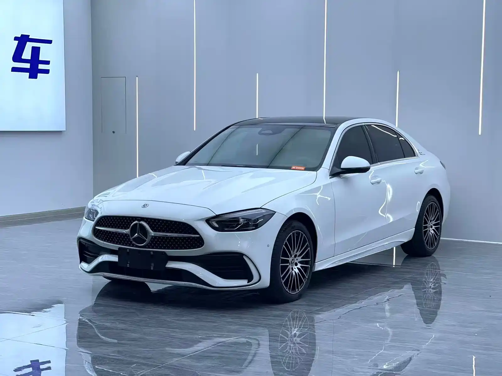Фото 1 - Mercedes-Benz C-Class