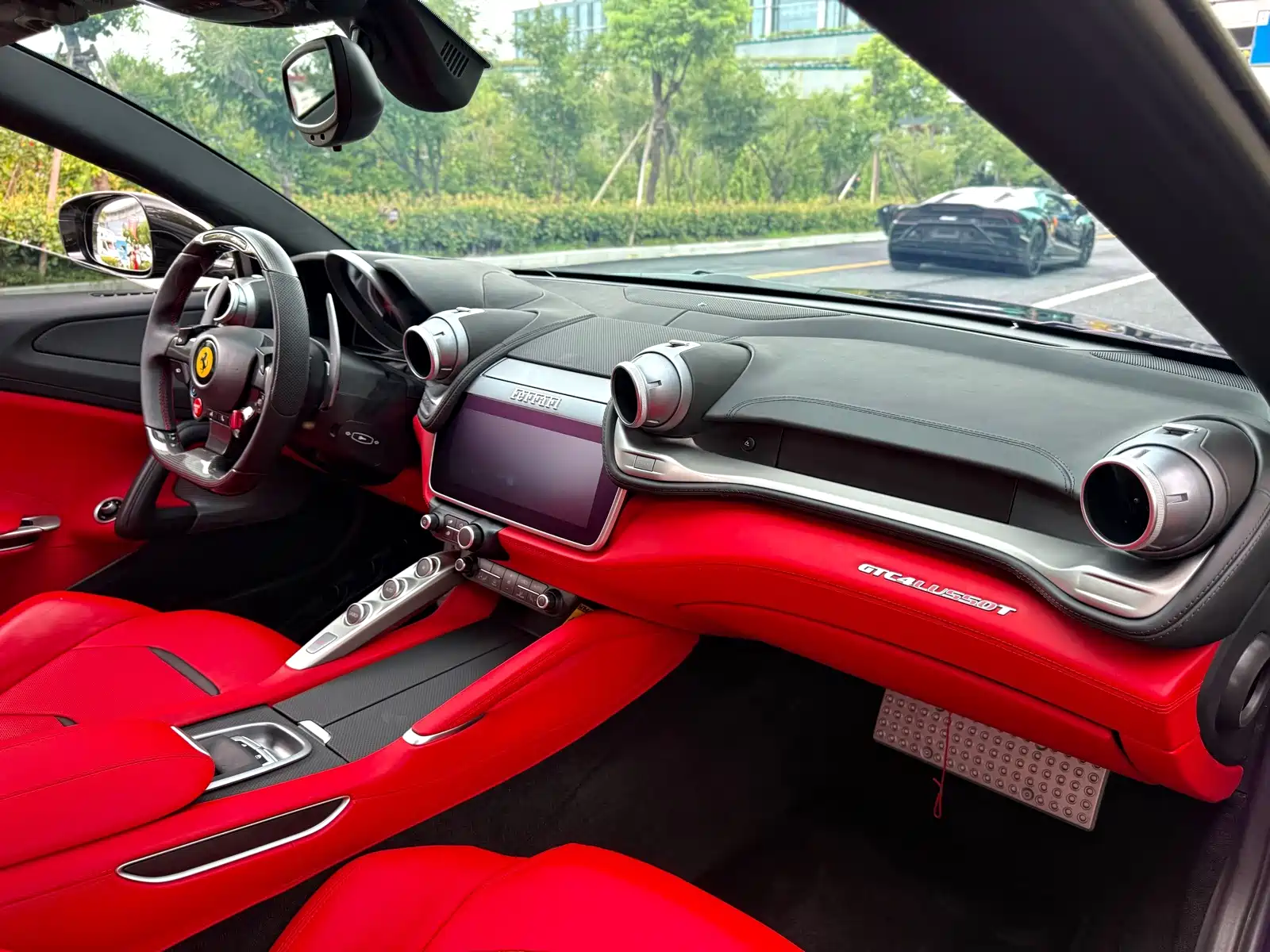 Photo 6 - Ferrari GTC4Lusso