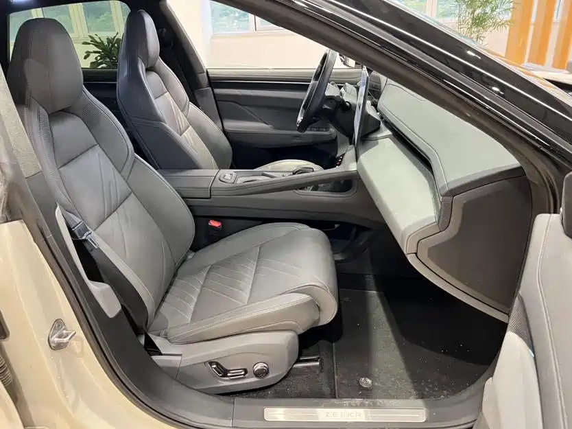 ZEEKR EXTREME KRYPTON 001