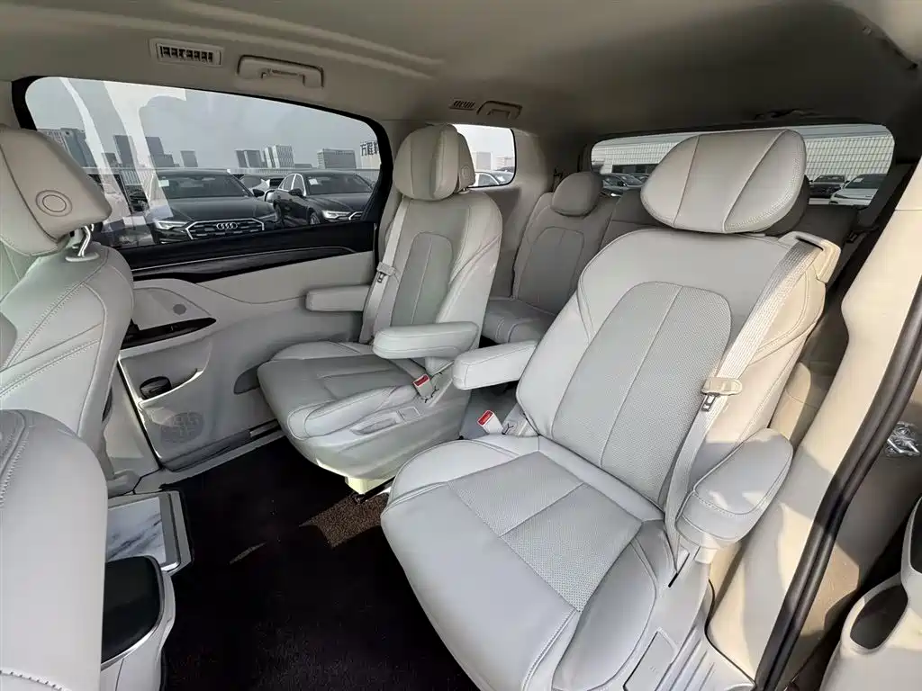 Buick GL8 2023 ES Landmaster Comfort фото 14