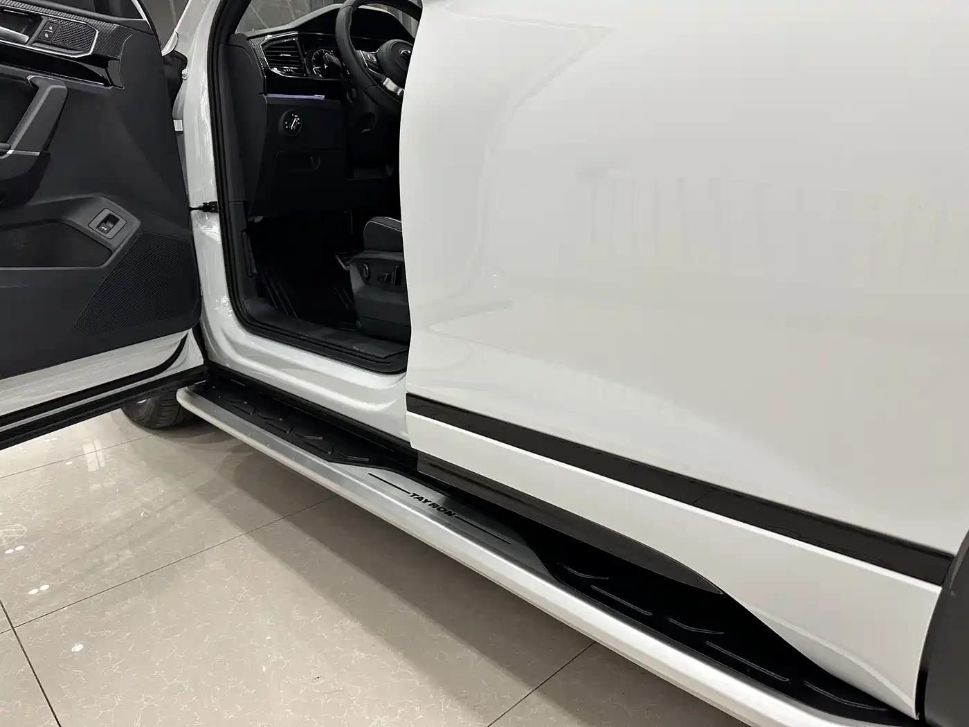 Volkswagen Tayron 2022 380TSI 4WD R-Line Smart Connect Edition фото 30
