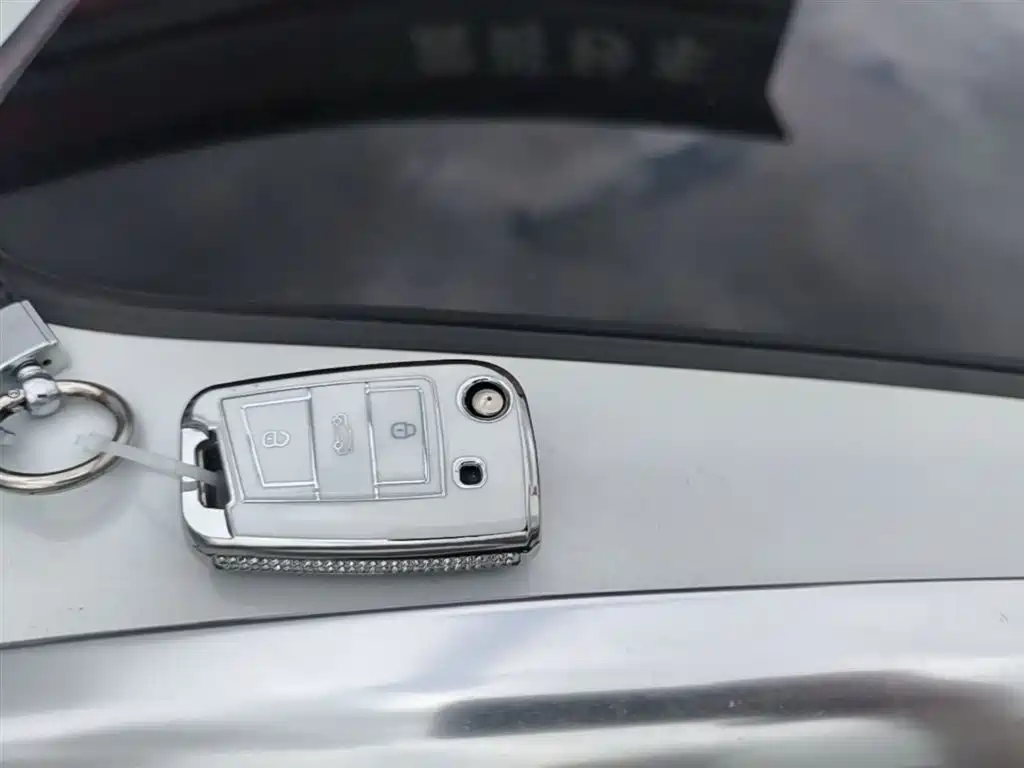 Volkswagen T-ROC 2021 Facelift 280TSI DSG 2WD Elite Smart Connect Edition фото 9