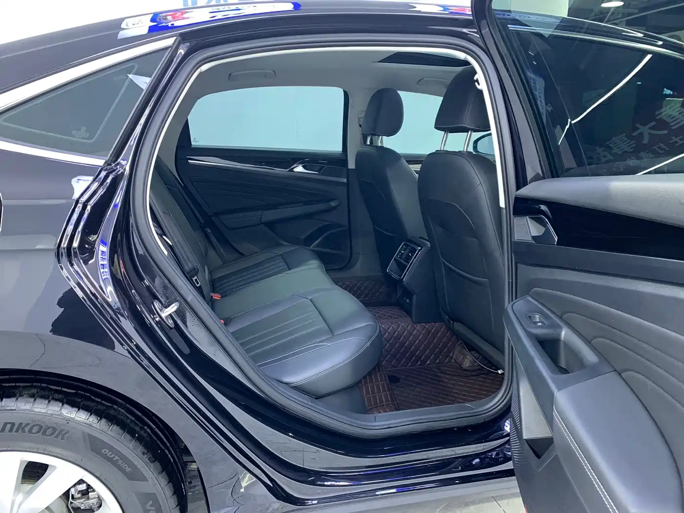 Volkswagen Passat 2023 Facelift 280TSI Elite Edition фото 16