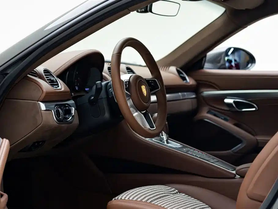Porsche 718 2020 Cayman 2.0T фото 10