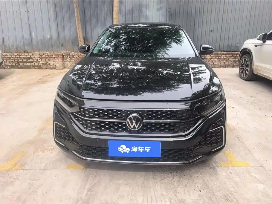 Volkswagen Passat 2023 Facelift 330TSI Starlight Elite Edition фото 2