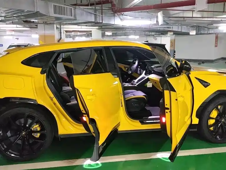 Lamborghini Urus 2023 4.0T V8 S фото 3